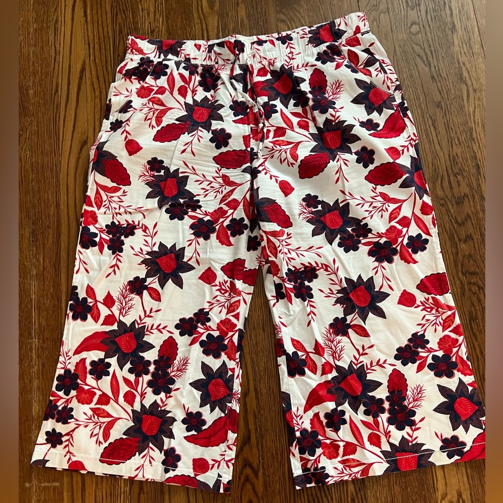 St. John's Bay Red and Navy wide leg Floral Crop Pants XL